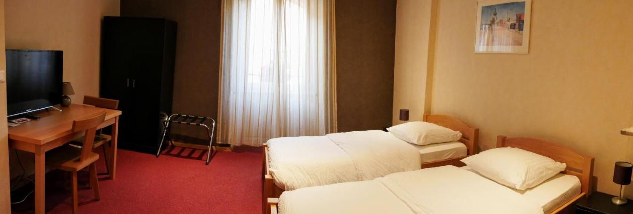 Hotel Restaurant Collin Ferrette المظهر الخارجي الصورة